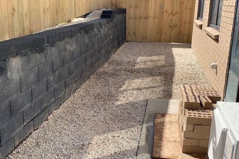 Photo of property in 9a Jillteresa Crescent, Half Moon Bay, Auckland, 2012