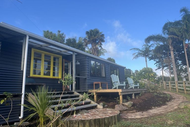 Photo of property in 216 Massey Road, Waipu, 0582