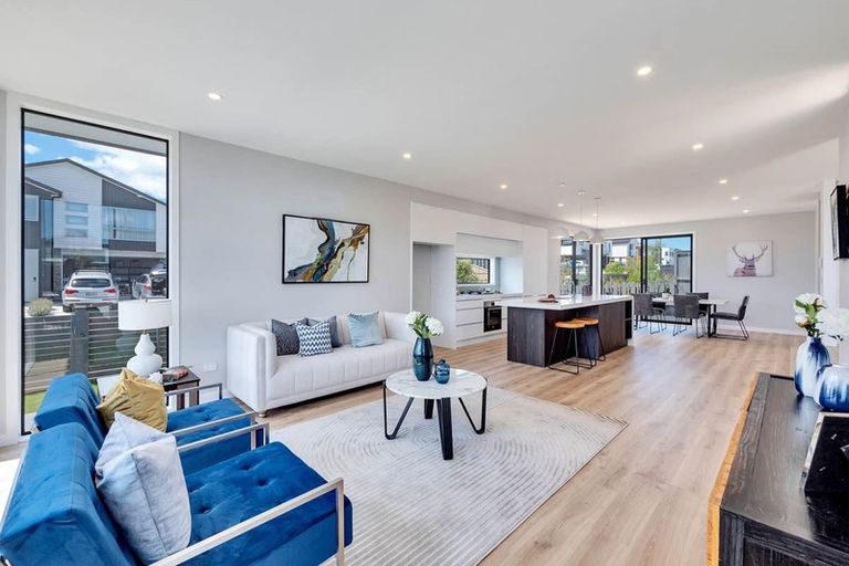 Photo of property in 30 Kearns Drive, Hobsonville, Auckland, 0616