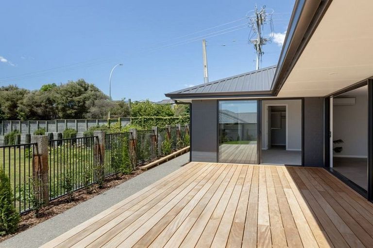 Photo of property in 16 Lusk Street, Rangiora, 7400