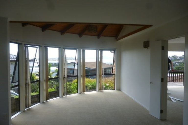 Photo of property in 1/30 Mark Edward Drive, Half Moon Bay, Auckland, 2012