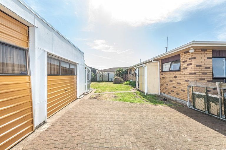 Photo of property in 12 Warwick Place, Springvale, Whanganui, 4501