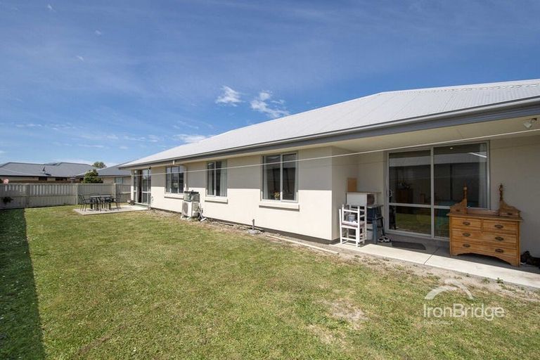 Photo of property in 12 Saint Adela Place, Woolston, Christchurch, 8062