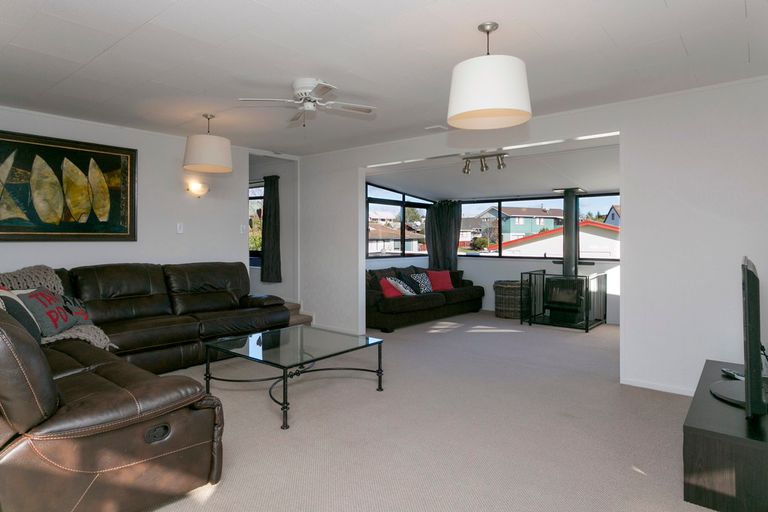 Photo of property in 11a Tobin Place, Richmond Heights, Taupo, 3330