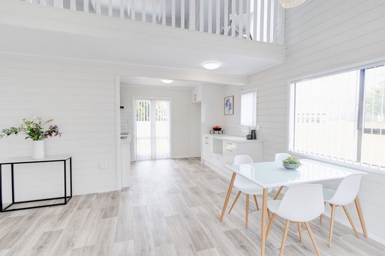 Photo of property in 1/13 Blanes Road, Weymouth, Auckland, 2103