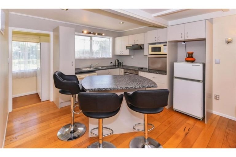 Photo of property in 30 Cordyline Road, Port Waikato, Tuakau, 2695