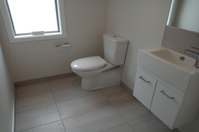 Photo of property in 79b Cambridge Terrace, Waterloo, Lower Hutt, 5011