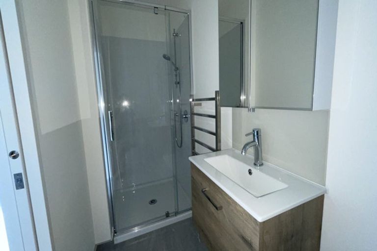 Photo of property in 3/327 Glengarry Road, Glen Eden, Auckland, 0602