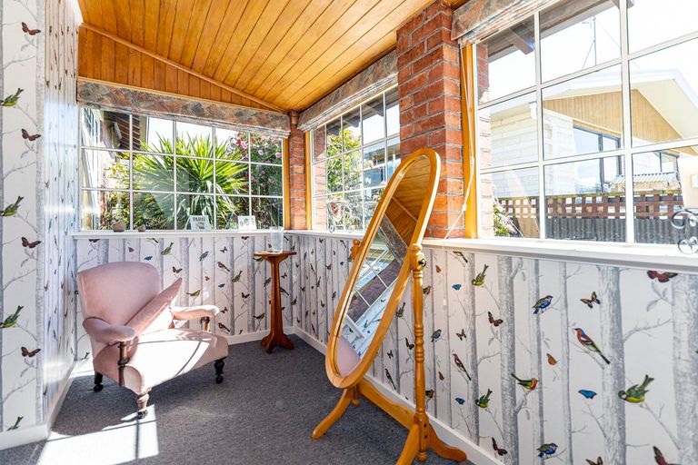 Photo of property in 54a Avenue Road, West End, Timaru, 7910