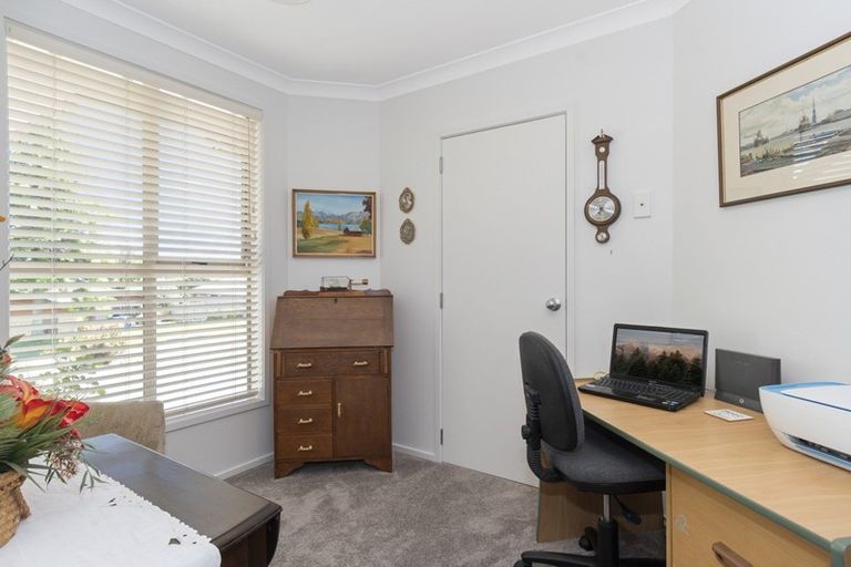 Photo of property in 28 Cotswold Place, Ohauiti, Tauranga, 3112