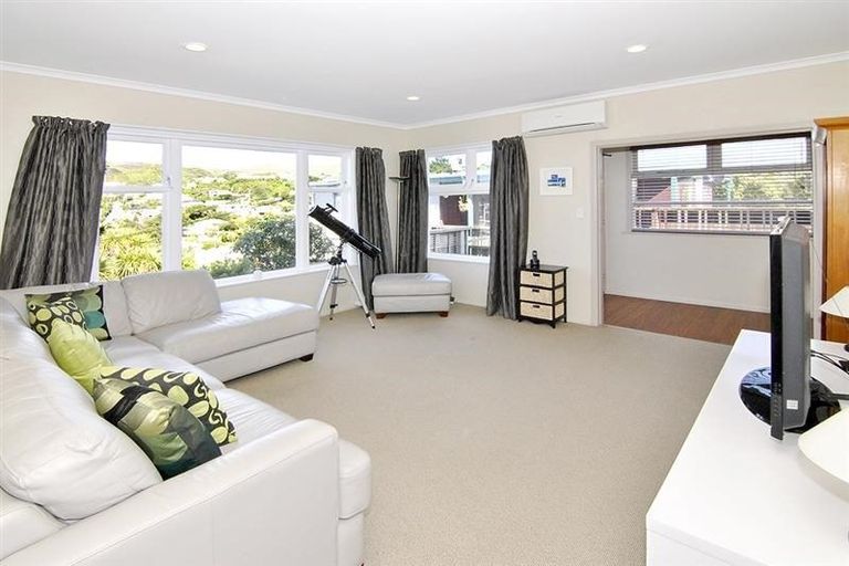 Photo of property in 44 Ohariu Road, Johnsonville, Wellington, 6037