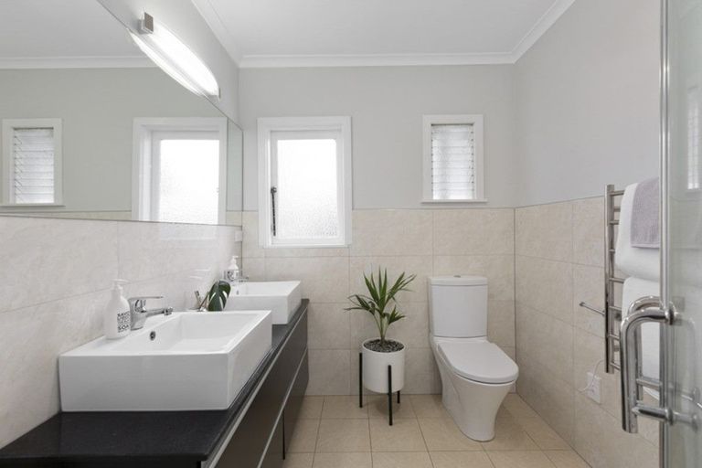 Photo of property in 41 Parker Avenue, New Lynn, Auckland, 0600