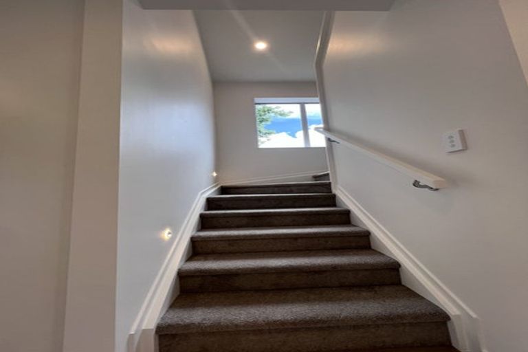 Photo of property in 7 Sheralee Place, Bucklands Beach, Auckland, 2014