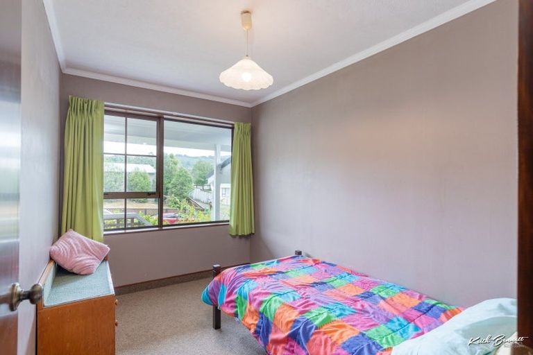 Photo of property in 115 Gemstone Drive, Birchville, Upper Hutt, 5018