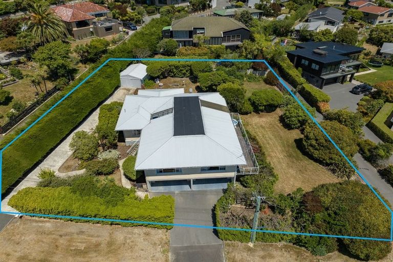 Photo of property in 212 Mount Pleasant Road, Mount Pleasant, Christchurch, 8081