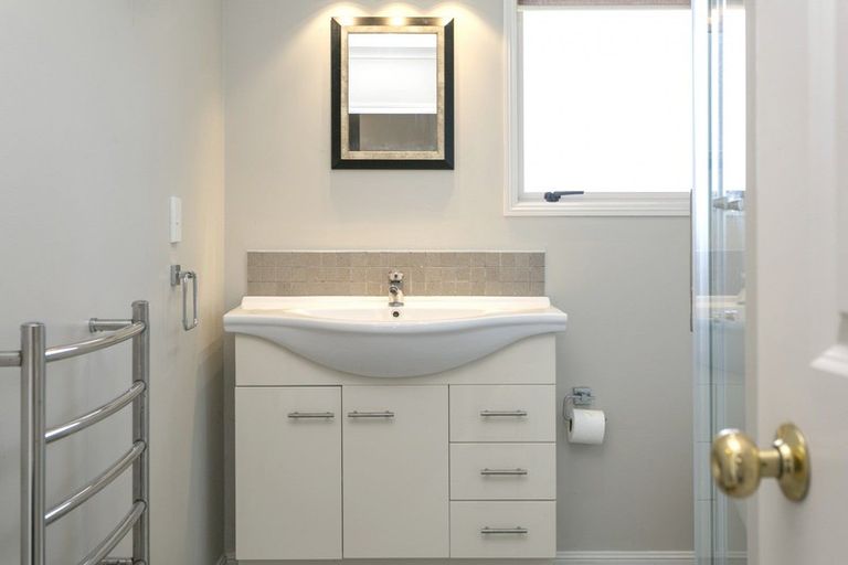 Photo of property in 14 Ernest Kemp Rise, Wharewaka, Taupo, 3330