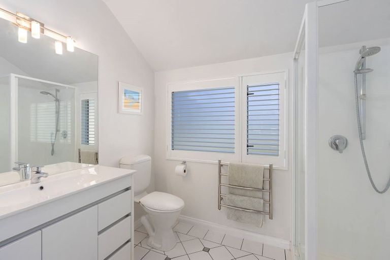 Photo of property in 138 Glandovey Road, Strowan, Christchurch, 8052