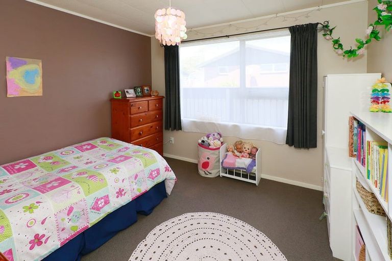 Photo of property in 1 Cottage Lane, Pukete, Hamilton, 3200