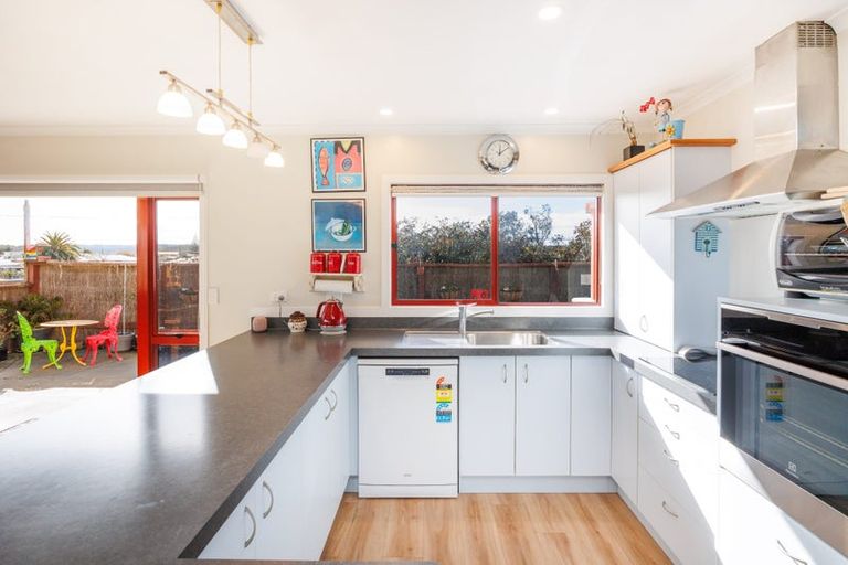 Photo of property in 12 Robbie Street, Foxton Beach, Foxton, 4815