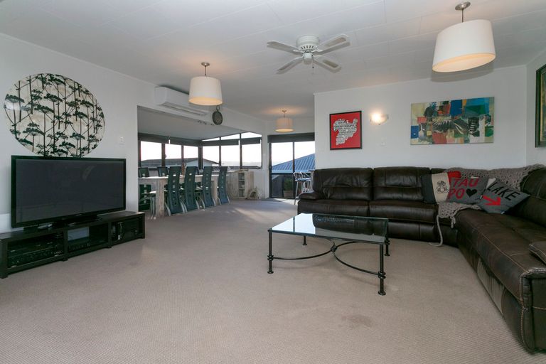 Photo of property in 11a Tobin Place, Richmond Heights, Taupo, 3330