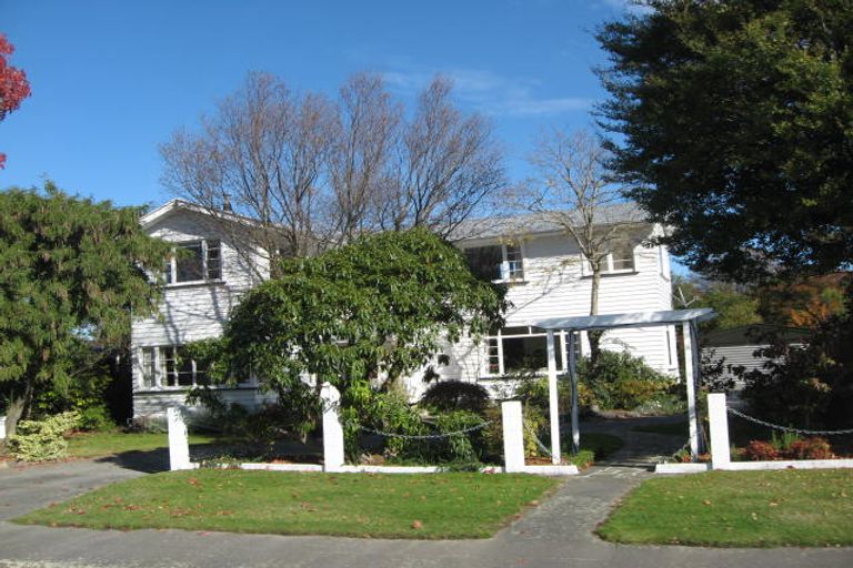 Photo of property in 3 Bryndwr Road, Fendalton, Christchurch, 8052