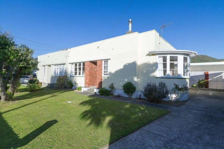 Photo of property in 86 Trafalgar Street, Waterloo, Lower Hutt, 5011