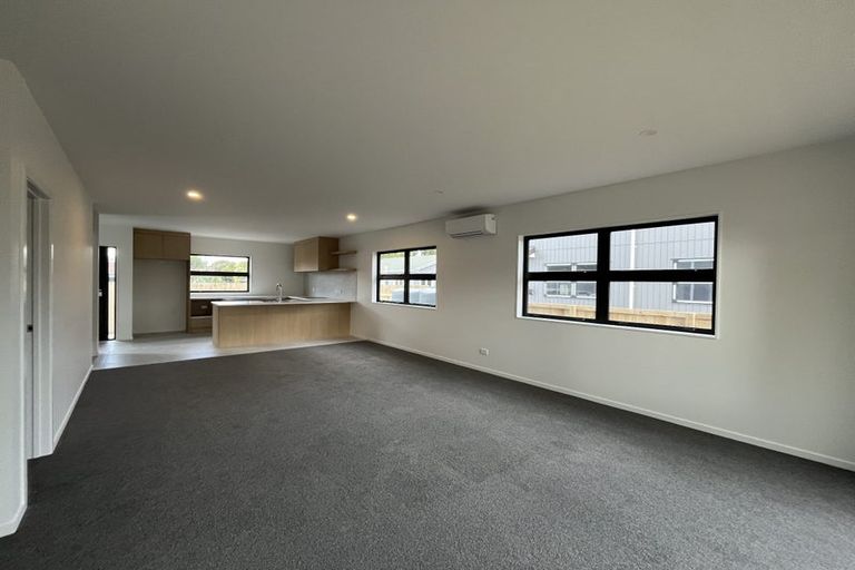 Photo of property in 3/4 Toru Street, Te Atatu Peninsula, Auckland, 0610