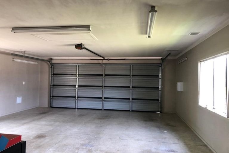 Photo of property in 8 Kilsby Place, Levin, 5510