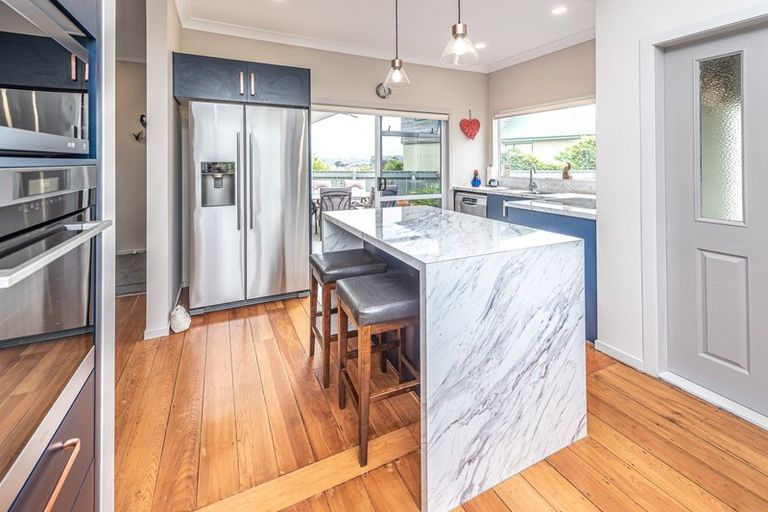 Photo of property in 70 Hipango Terrace, Durie Hill, Whanganui, 4500
