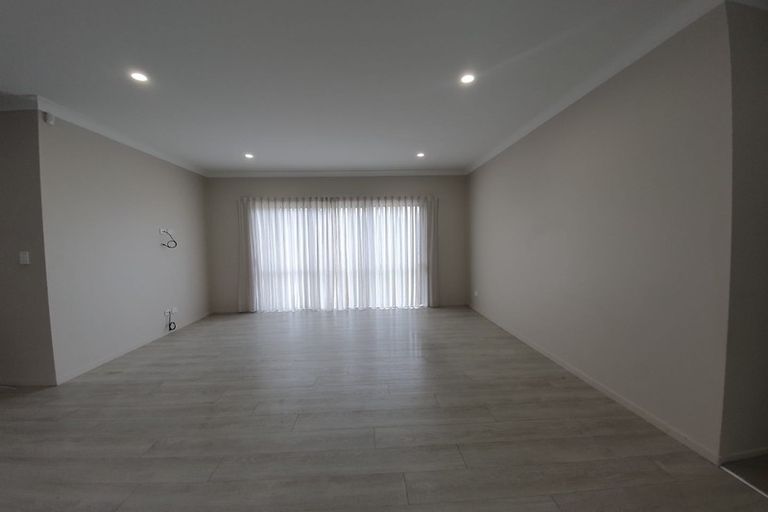 Photo of property in 9 Deol Drive, Pukekohe, 2120