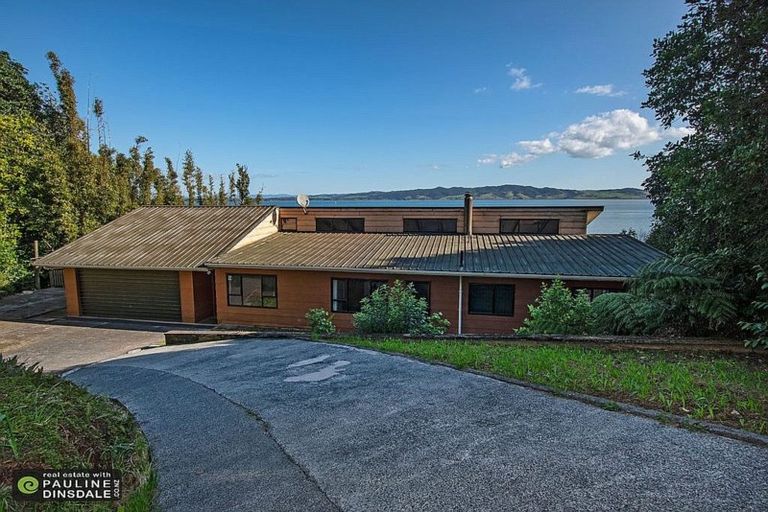 Photo of property in 206 Manganese Point Road, Tamaterau, Whangarei, 0174