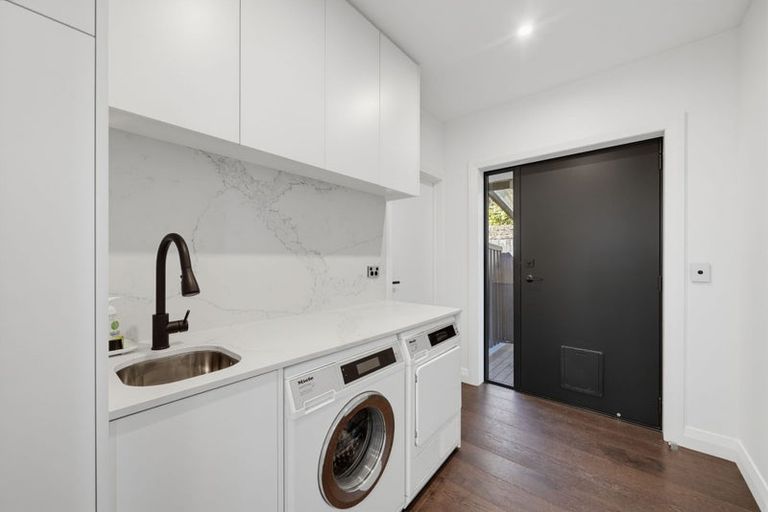 Photo of property in 50 Fendalton Road, Fendalton, Christchurch, 8014