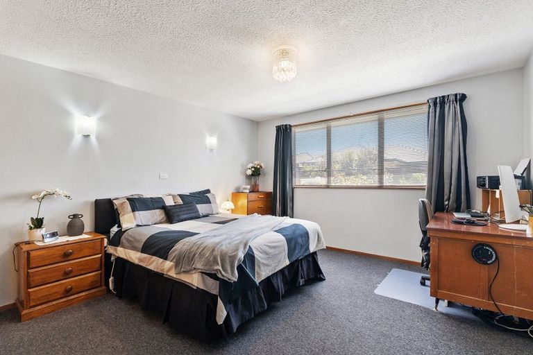 Photo of property in 1/119 Withells Road, Avonhead, Christchurch, 8042