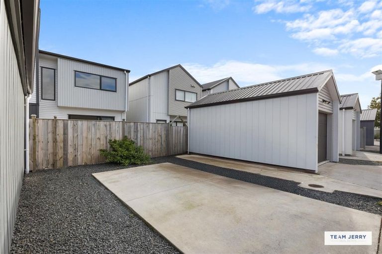 Photo of property in 137 Grove Road, Papakura, 2110
