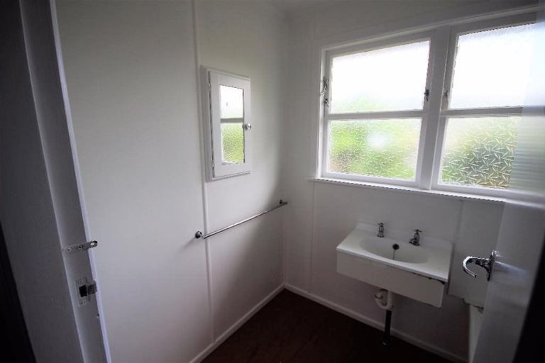 Photo of property in 10a Bull Avenue, Wainuiomata, Lower Hutt, 5014