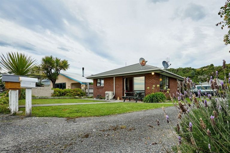 Photo of property in 156a Esplanade, Kaikoura, 7300