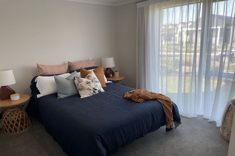 Photo of property in 16 Archibald Drive, Wainui, 0932