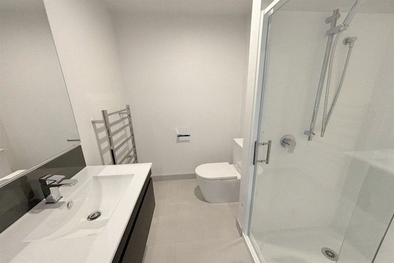 Photo of property in 2/58 Linwood Avenue, Linwood, Christchurch, 8011