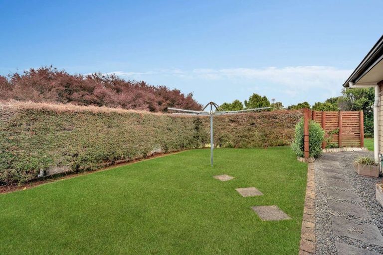 Photo of property in 12 Omana Avenue, Shelly Beach, Helensville, 0874