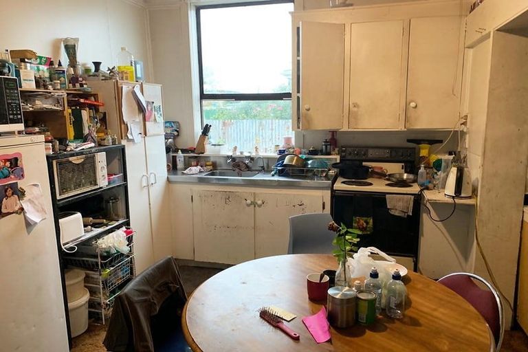 Photo of property in 14 Wynyard Street, South Dunedin, Dunedin, 9012