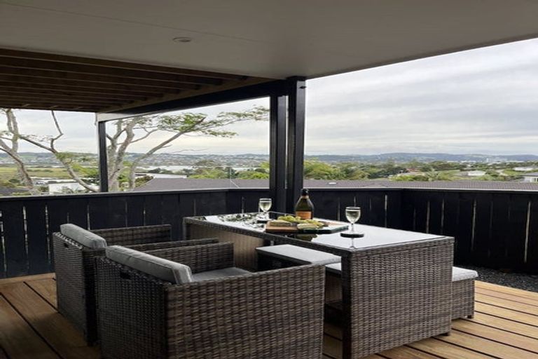 Photo of property in 130 Hibiscus Coast Highway, Red Beach, 0932