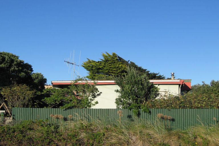 Photo of property in 1 Konini Street, Otaki Beach, Otaki, 5512