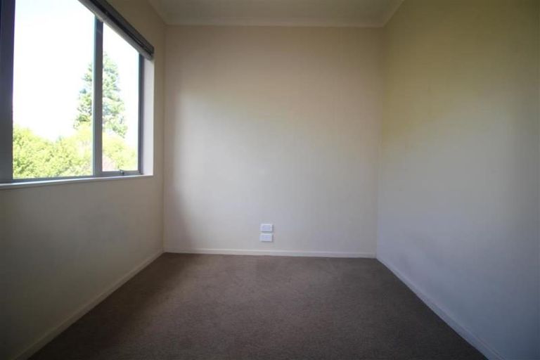 Photo of property in 134f Rangatira Road, Beach Haven, Auckland, 0626