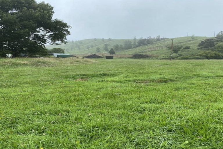 Photo of property in 1663 Opaki Kaiparoro Road, Mauriceville, Masterton, 5882