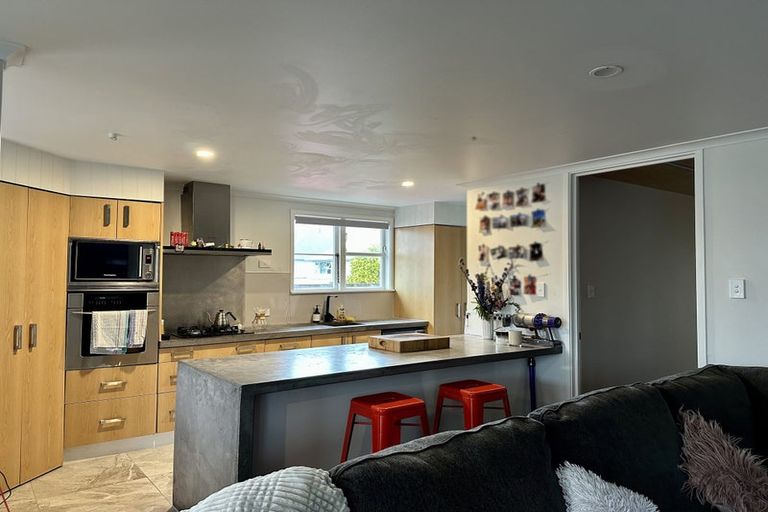 Photo of property in 571a Queen Street East, Levin, 5510