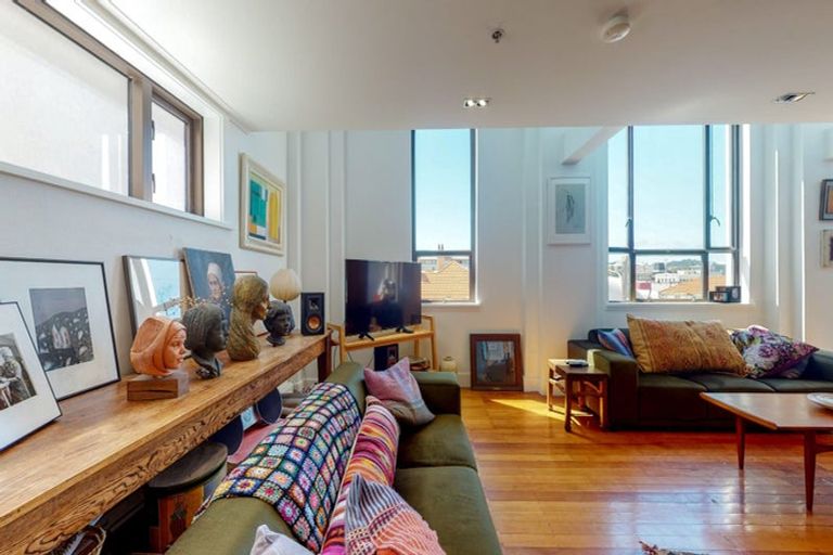 Photo of property in Augusta Apartments, 17/254 Willis Street, Te Aro, Wellington, 6011