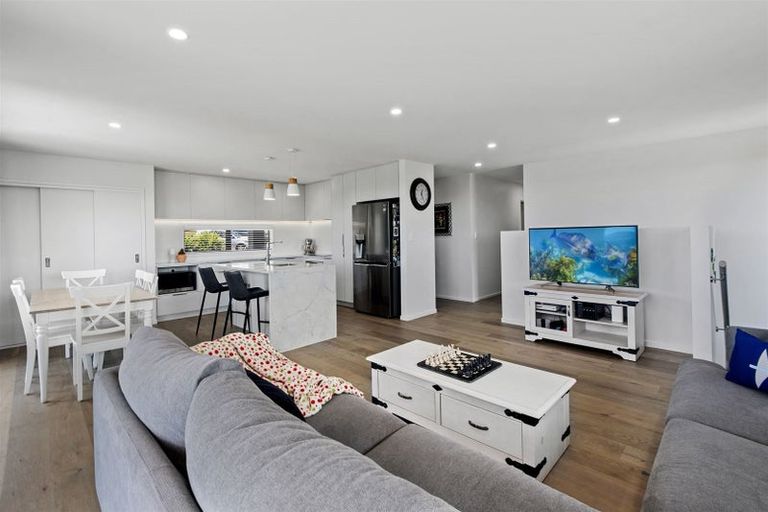 Photo of property in 6 Greenvale Place, Welcome Bay, Tauranga, 3112