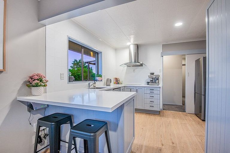 Photo of property in 75 Walton Park Avenue, Fairfield, Dunedin, 9018