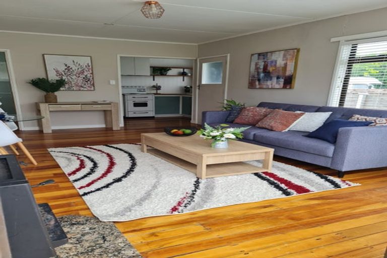 Photo of property in 15a Brixton Road, Manly, Whangaparaoa, 0930