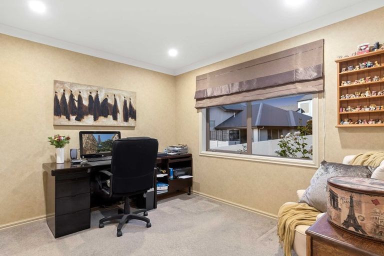 Photo of property in 16 Riddington Rise, Ohauiti, Tauranga, 3112